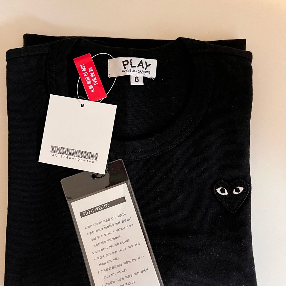Comme des Garcons PLAY Kids Black Tee